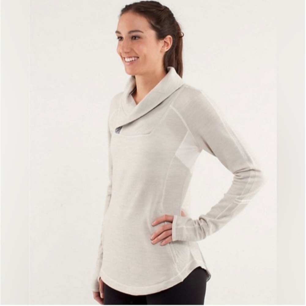 Lululemon Women‎ Pullover Merino Wool Sz 8 Cream Sweatshirt Top Athletic Running